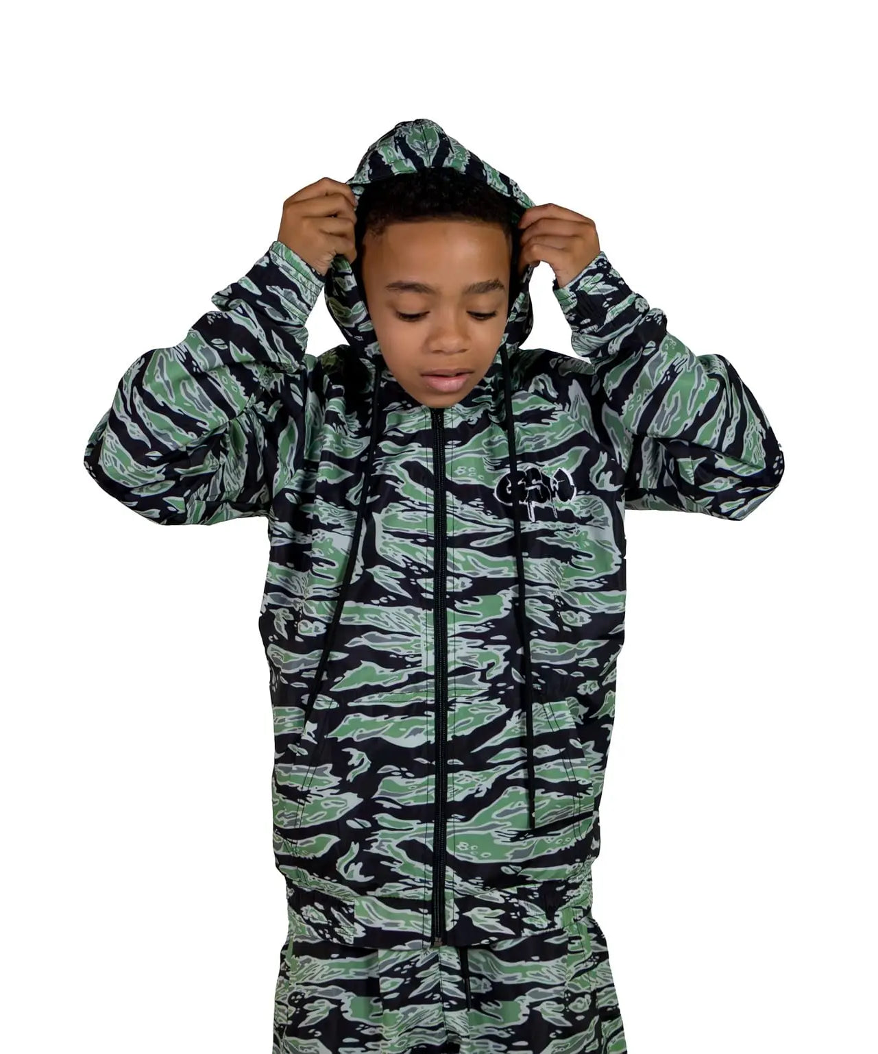 GSW Camouflage Button‑Up Shirt Shorts Set