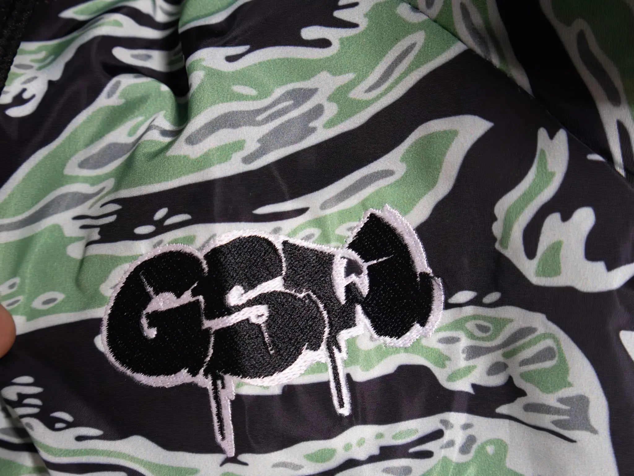 GSW Camouflage Button‑Up Shirt Shorts Set